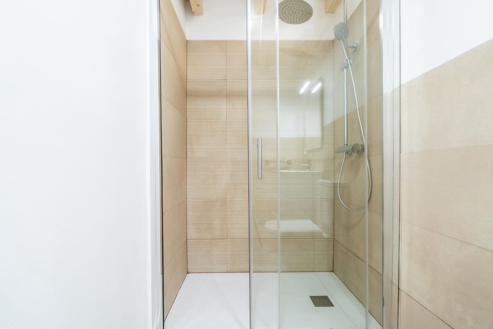 2 bedroom Flat for sale in Santa Cruz de Tenerife - € 299,900 (Ref: 9605057)