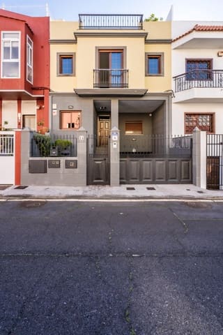 5 sypialnia Dom szeregowy na sprzedaż w San Cristóbal de La Laguna z garażem - 595 000 € (Ref: 9605058)