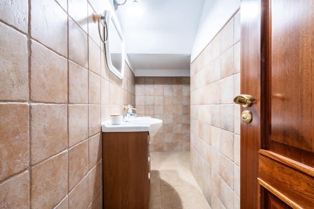 5 sypialnia Dom szeregowy na sprzedaż w San Cristóbal de La Laguna z garażem - 595 000 € (Ref: 9605058)