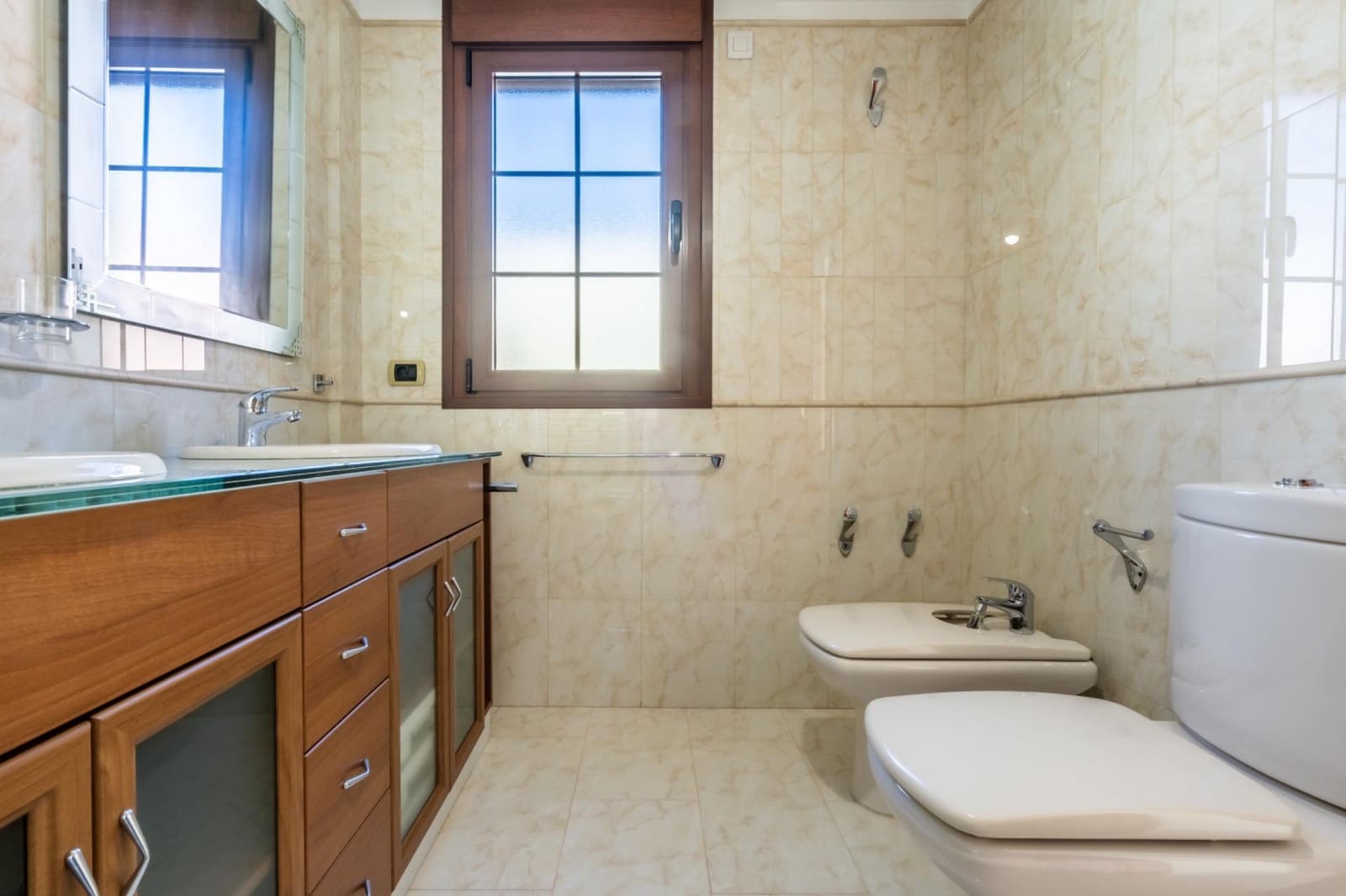 5 sypialnia Dom szeregowy na sprzedaż w San Cristobal de La Laguna z garażem - 595 000 € (Ref: 9605058)