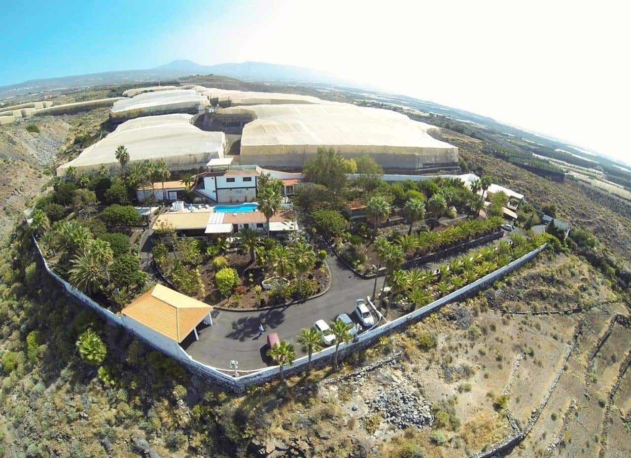 Chalet de 11 habitaciones en Alcala en venta con piscina - 2.799.000 € (Ref: 9619359)