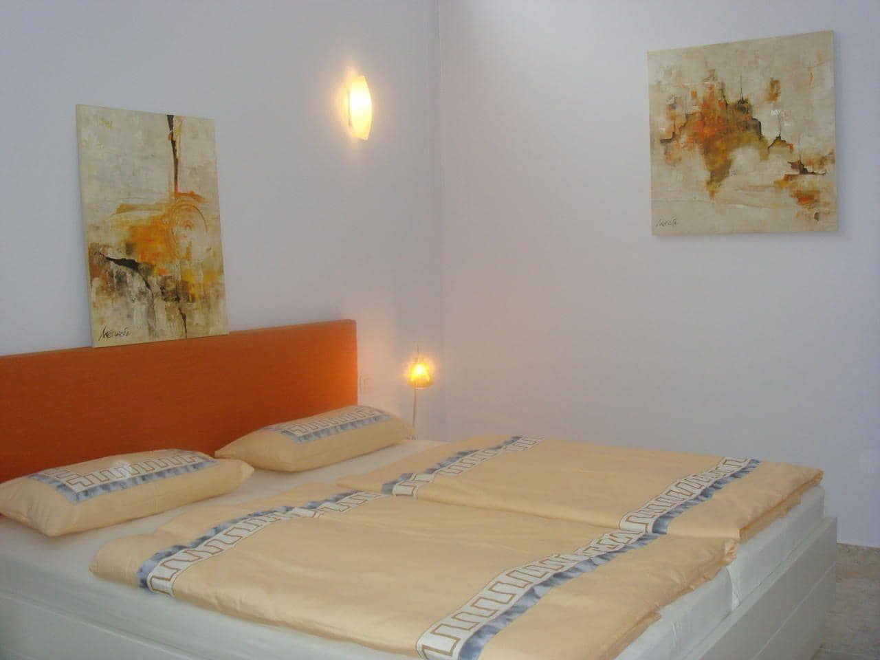 Chalet de 11 habitaciones en Alcala en venta con piscina - 2.799.000 € (Ref: 9619359)