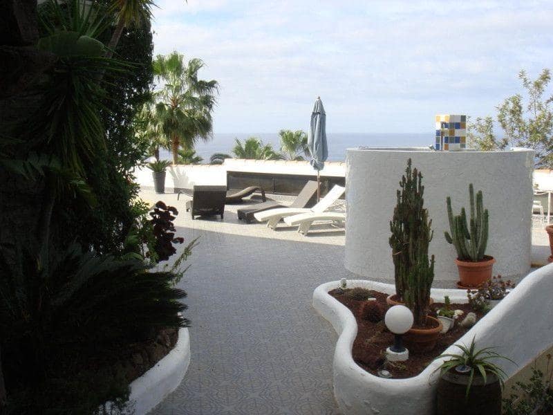 Chalet de 11 habitaciones en Alcala en venta con piscina - 2.799.000 € (Ref: 9619359)
