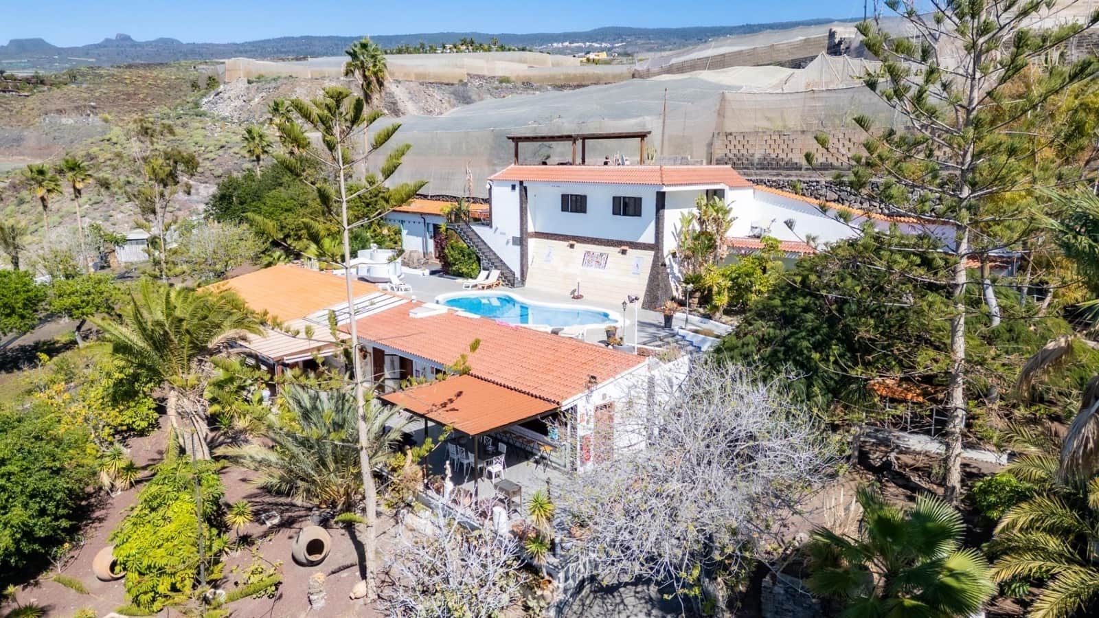 Chalet de 11 habitaciones en Alcala en venta con piscina - 2.799.000 € (Ref: 9619359)