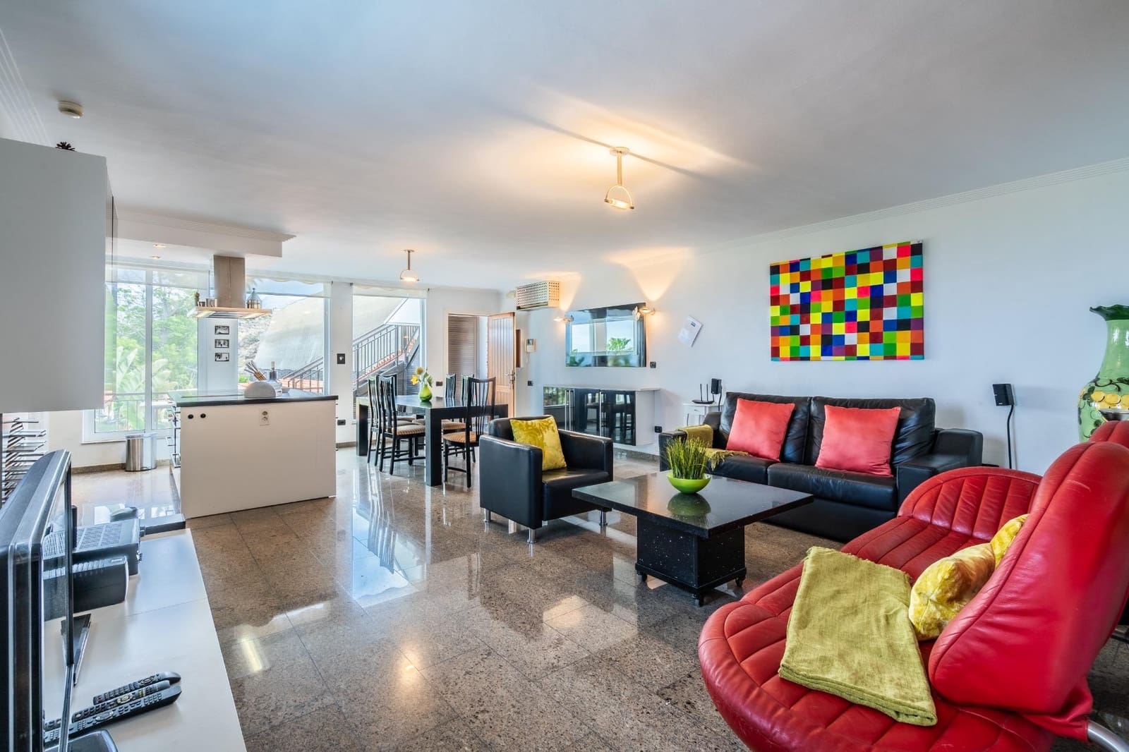 11 soveværelse Villa til salg i Alcala med swimmingpool - € 2.799.000 (Ref: 9619359)