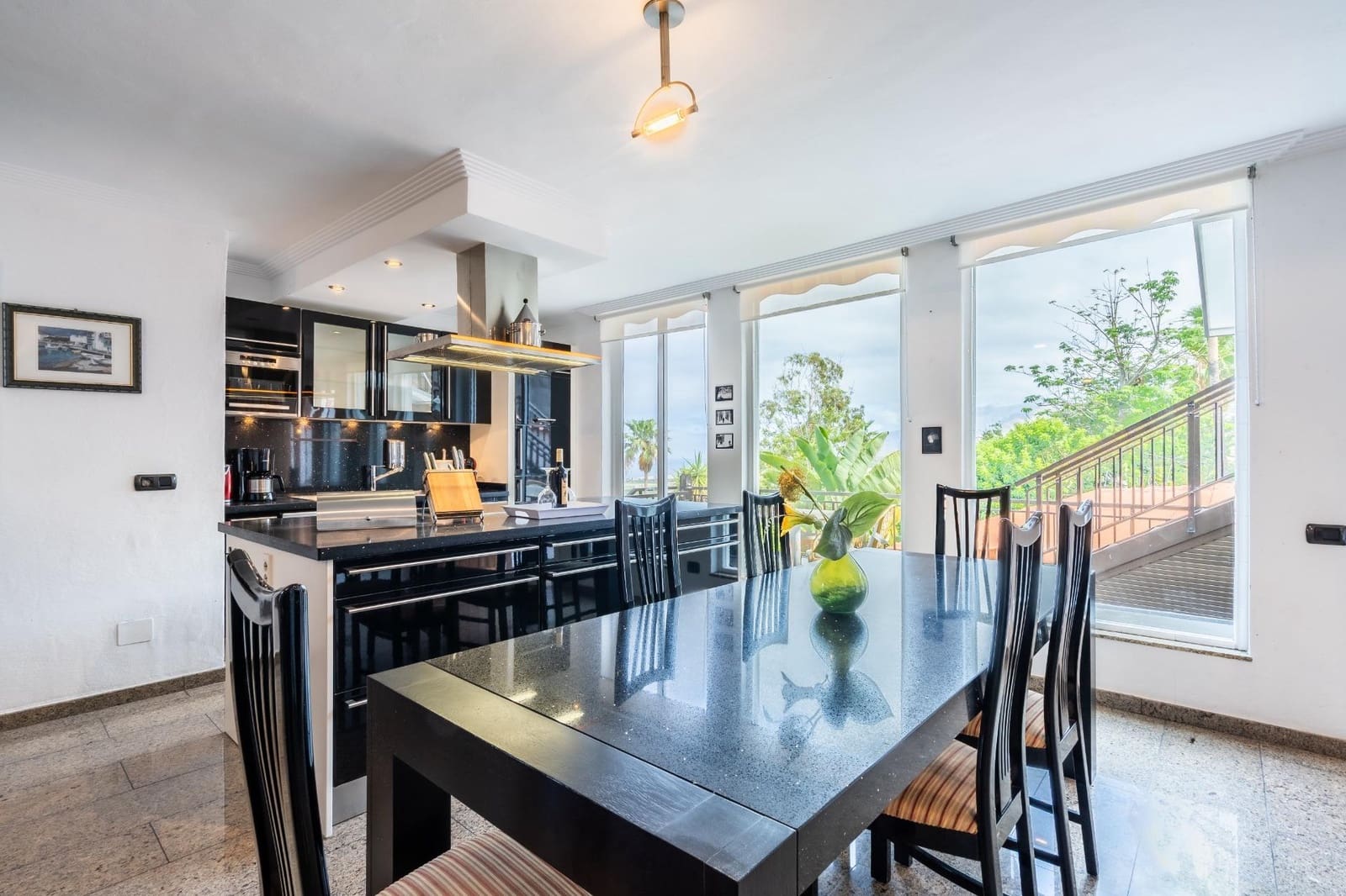 11 soveværelse Villa til salg i Alcala med swimmingpool - € 2.799.000 (Ref: 9619359)
