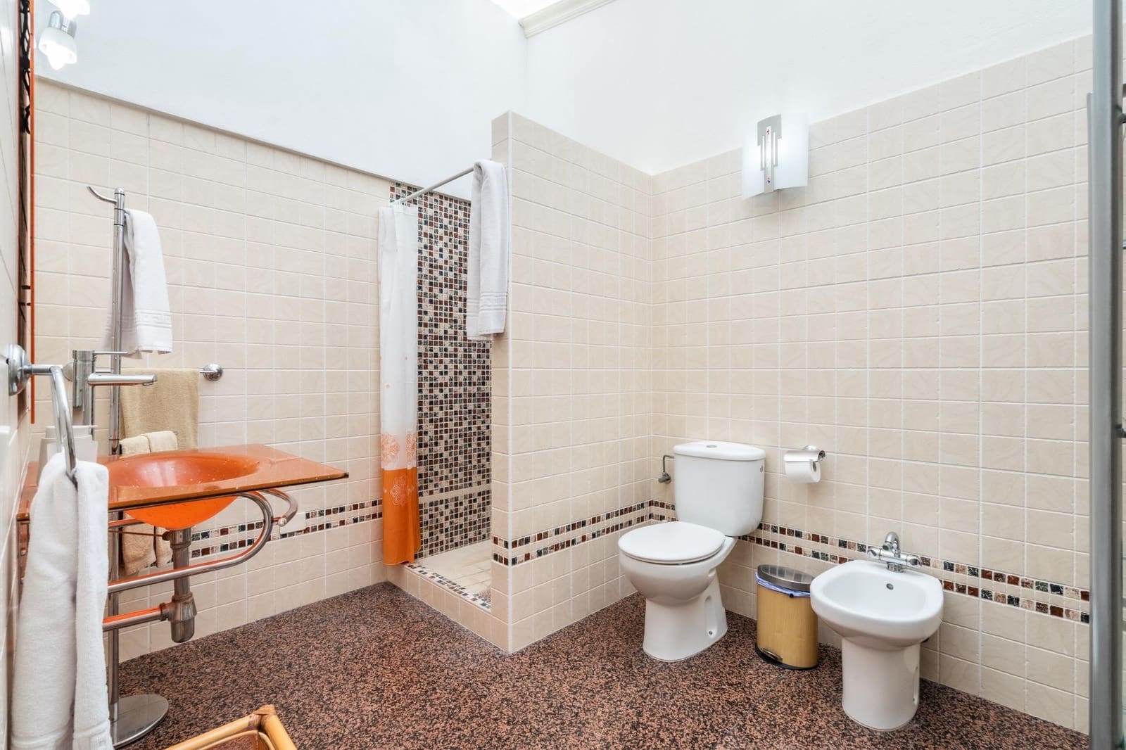 11 soveværelse Villa til salg i Alcala med swimmingpool - € 2.799.000 (Ref: 9619359)