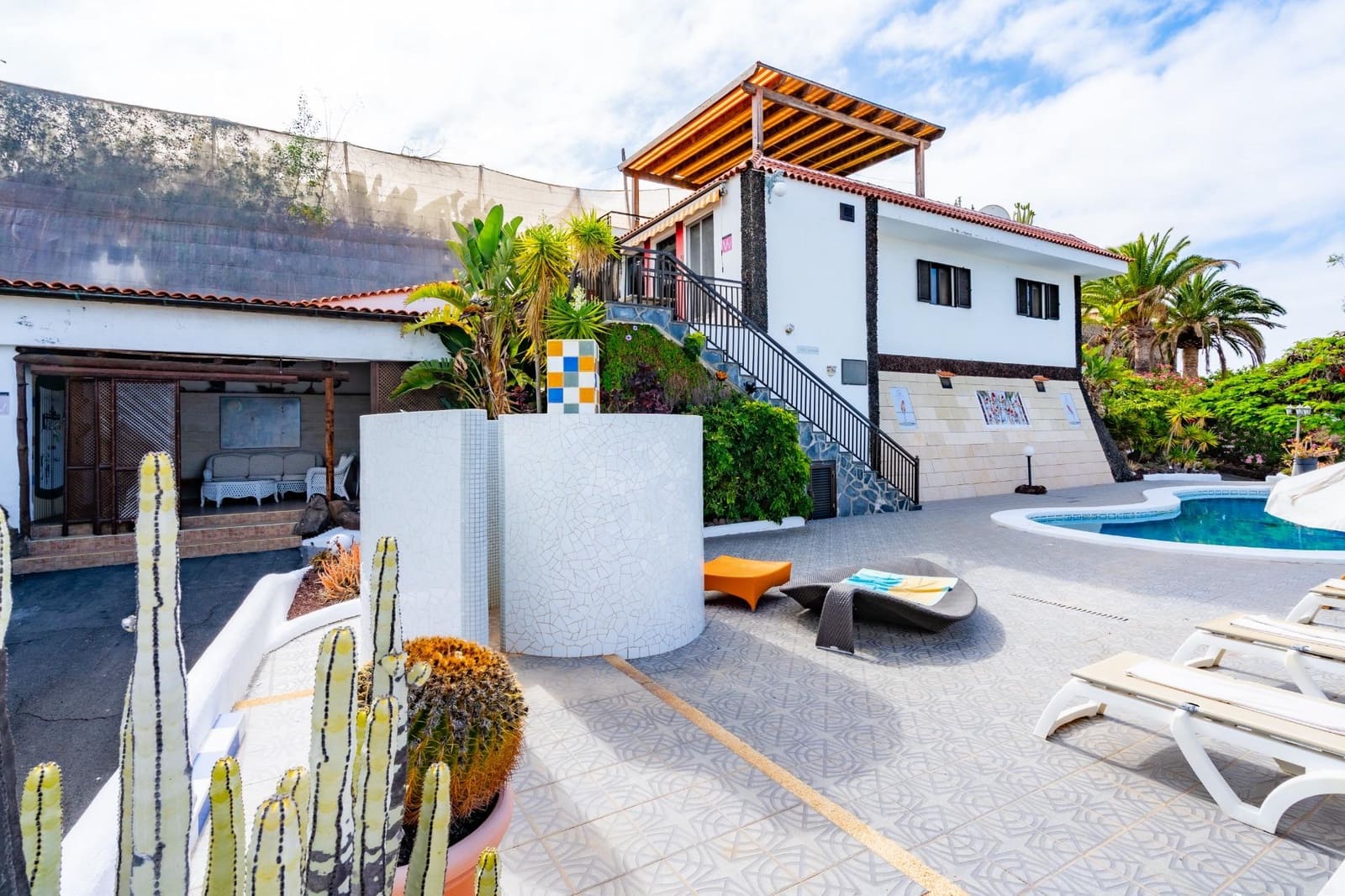 11 soveværelse Villa til salg i Alcala med swimmingpool - € 2.799.000 (Ref: 9619359)