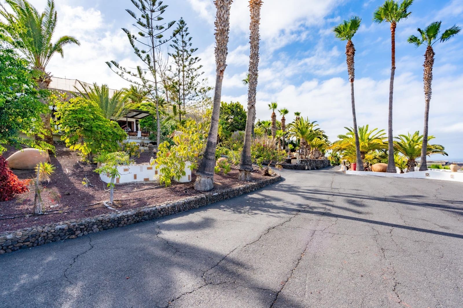 11 soveværelse Villa til salg i Alcala med swimmingpool - € 2.799.000 (Ref: 9619359)