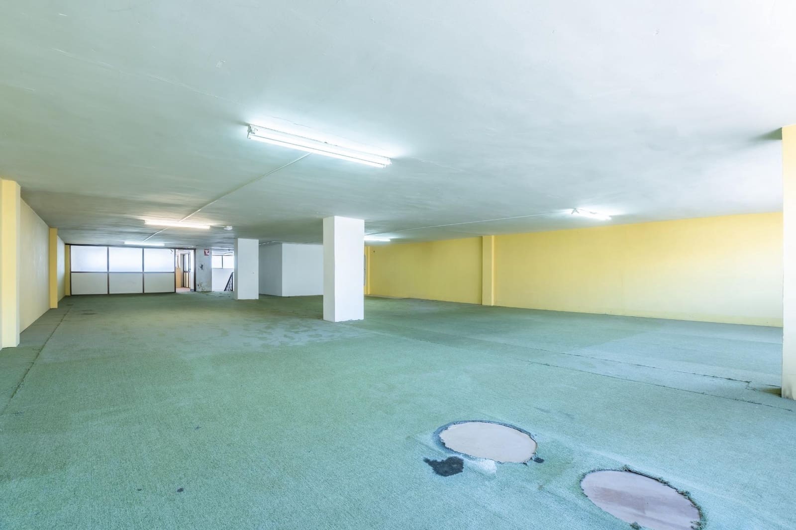 Kaupallinen myytävänä paikassa San Isidro de Abona - 96 000 € (Ref: 9625770)