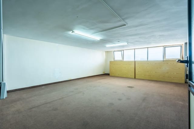 Commercial for sale in San Isidro de Abona, Granadilla de Abona - € 96,000 (Ref: 9625770)