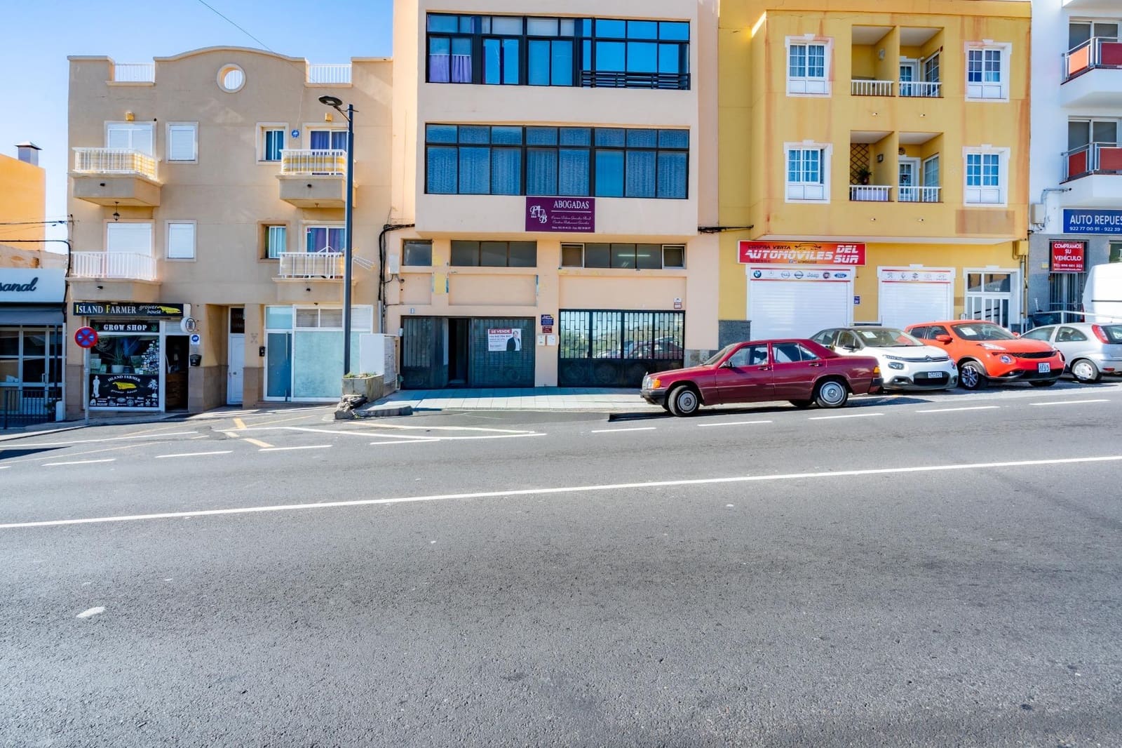Kaupallinen myytävänä paikassa San Isidro de Abona - 96 000 € (Ref: 9625770)