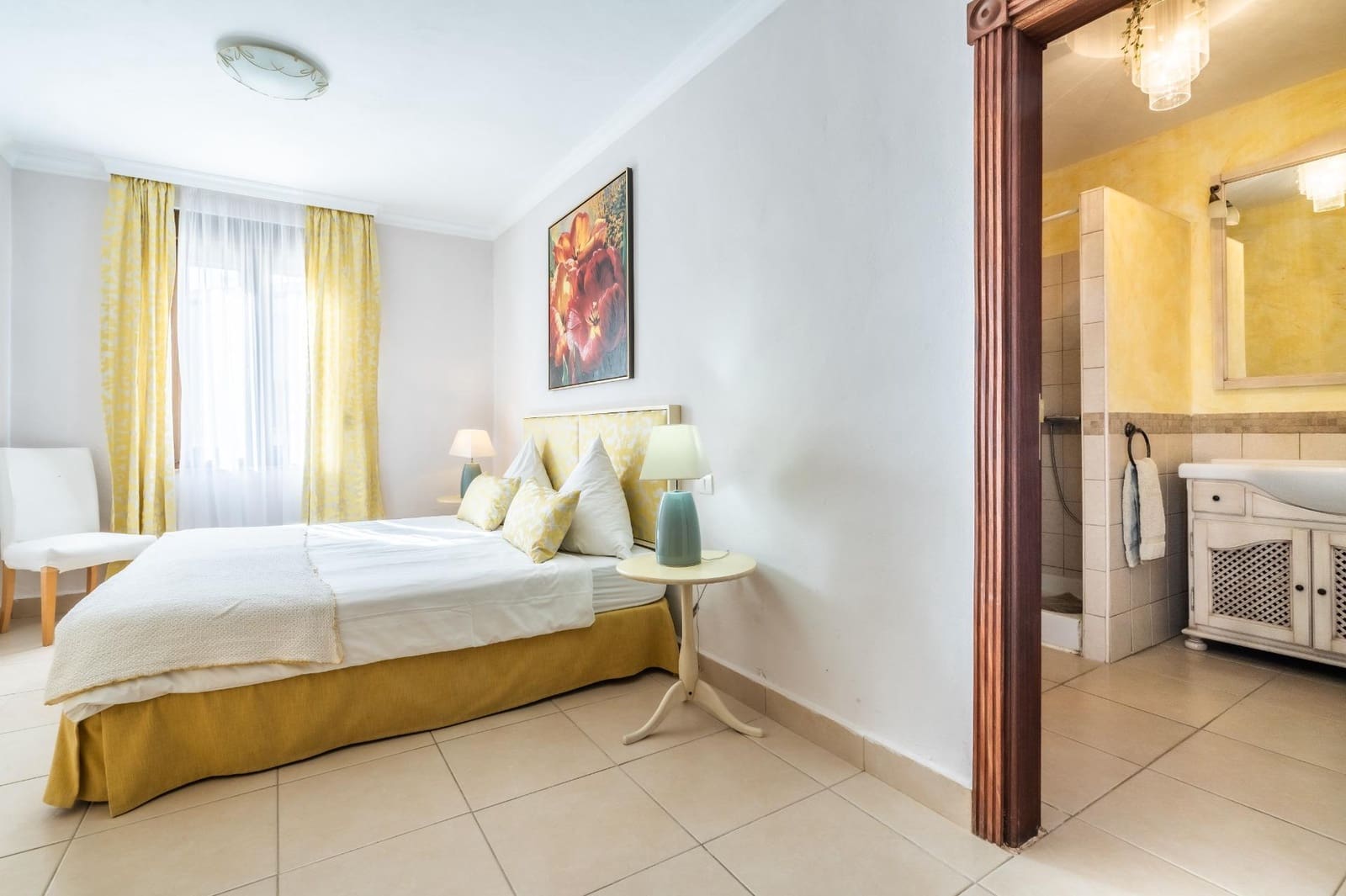 14 quarto Moradia para venda em Guia de Isora com piscina - 2 499 000 € (Ref: 9670761)