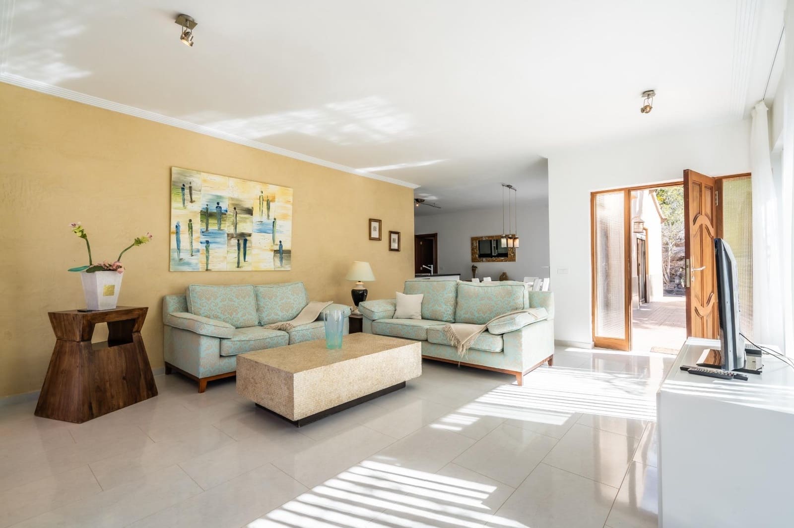 14 quarto Moradia para venda em Guia de Isora com piscina - 2 499 000 € (Ref: 9670761)