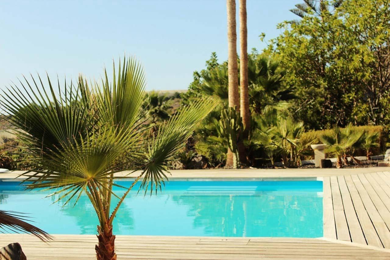 14 quarto Moradia para venda em Guia de Isora com piscina - 2 499 000 € (Ref: 9670761)