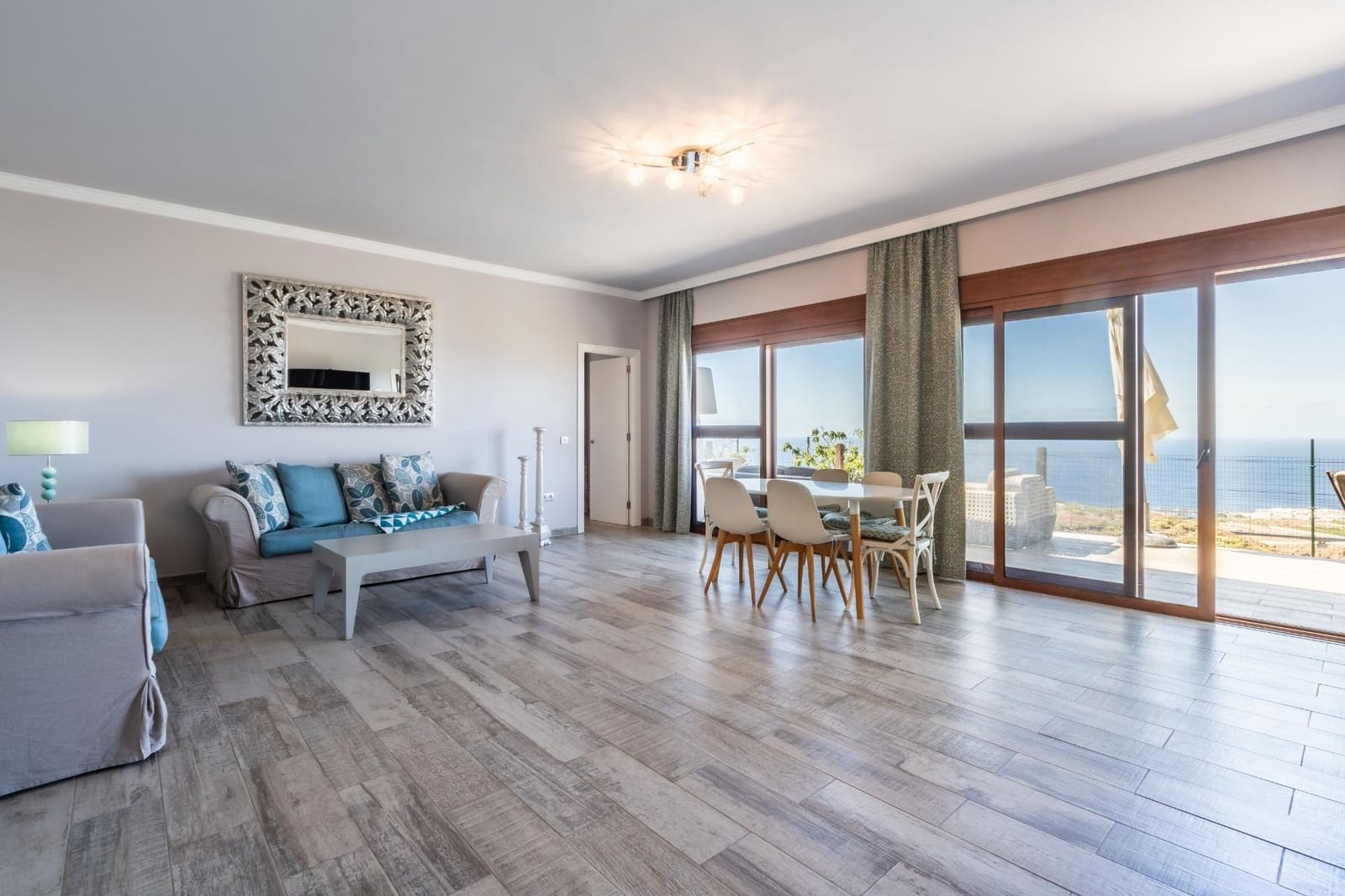 14 bedroom Villa for sale in Guia de Isora with pool - € 2,499,000 (Ref: 9670761)