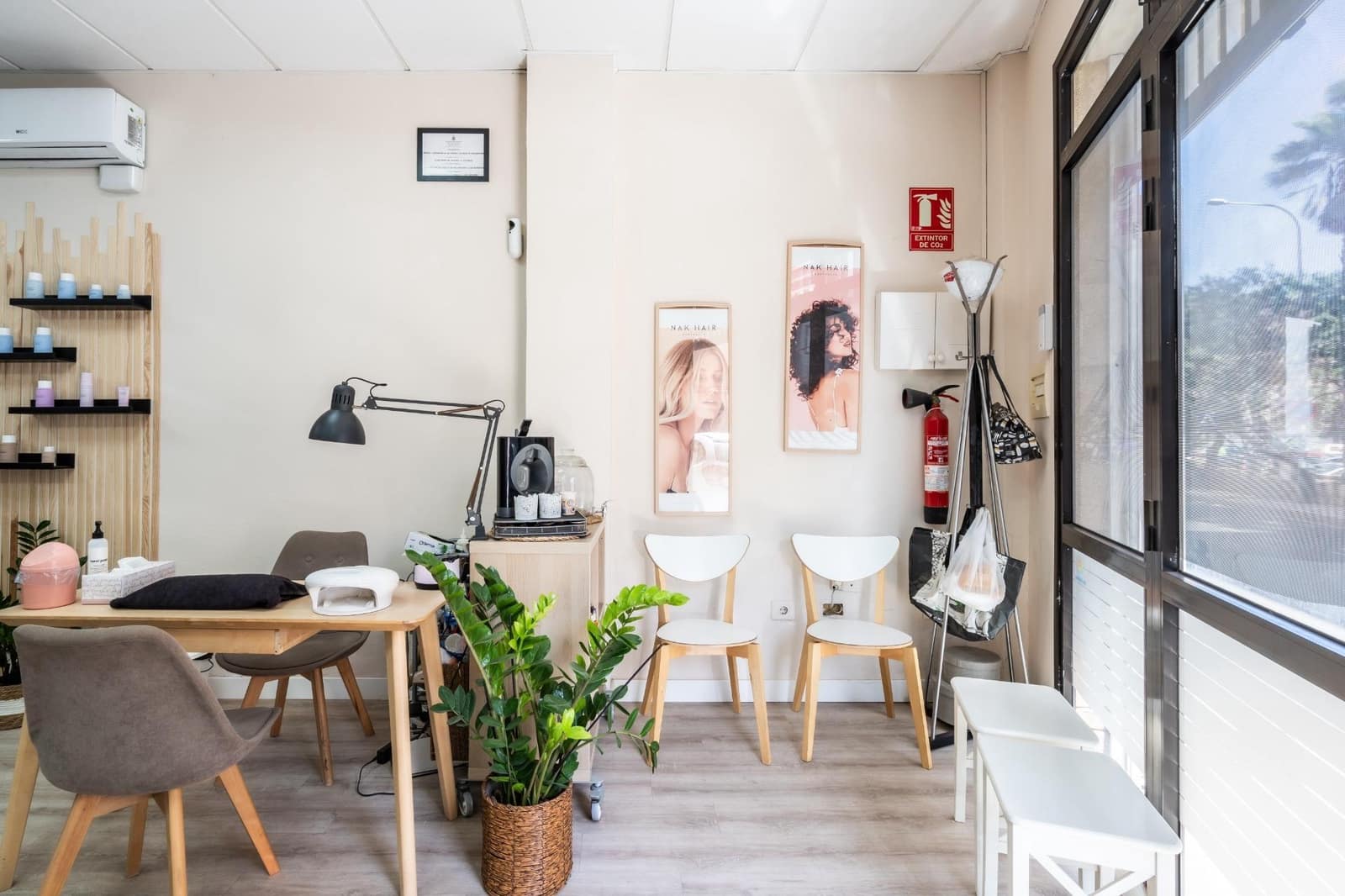 Erhverv til leje i Arona - € 650 (Ref: 9674308)