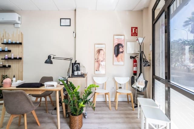 Erhverv til leje i Las Galletas, Arona - € 650 (Ref: 9674308)