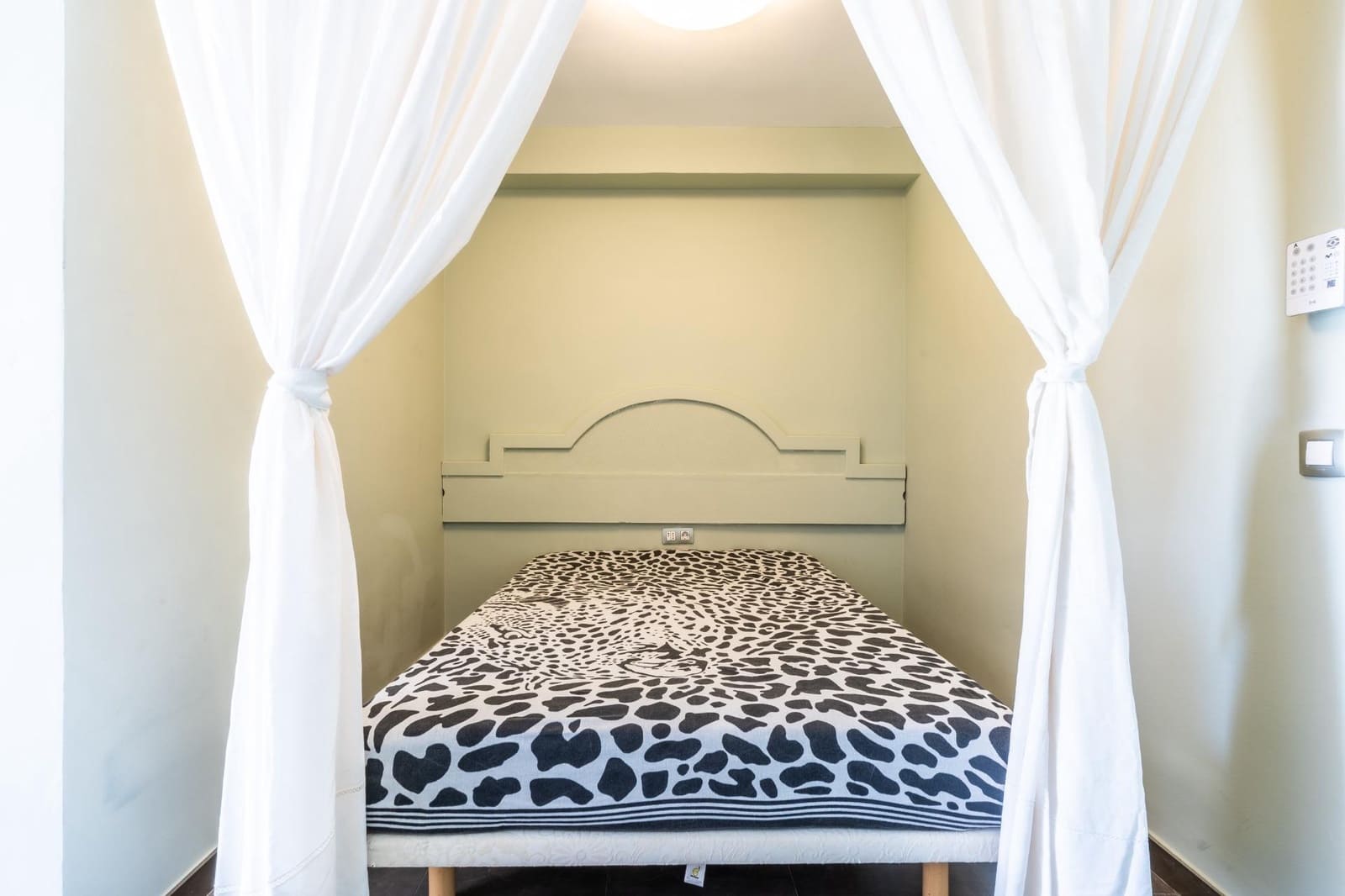 Studio for rent in Costa Adeje with pool - € 990 (Ref: 9735665)