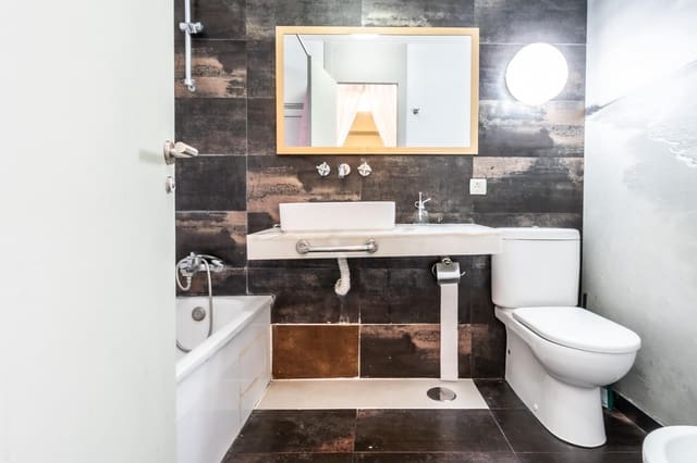 Studio for rent in Costa Adeje, Adeje with pool - € 990 (Ref: 9735665)