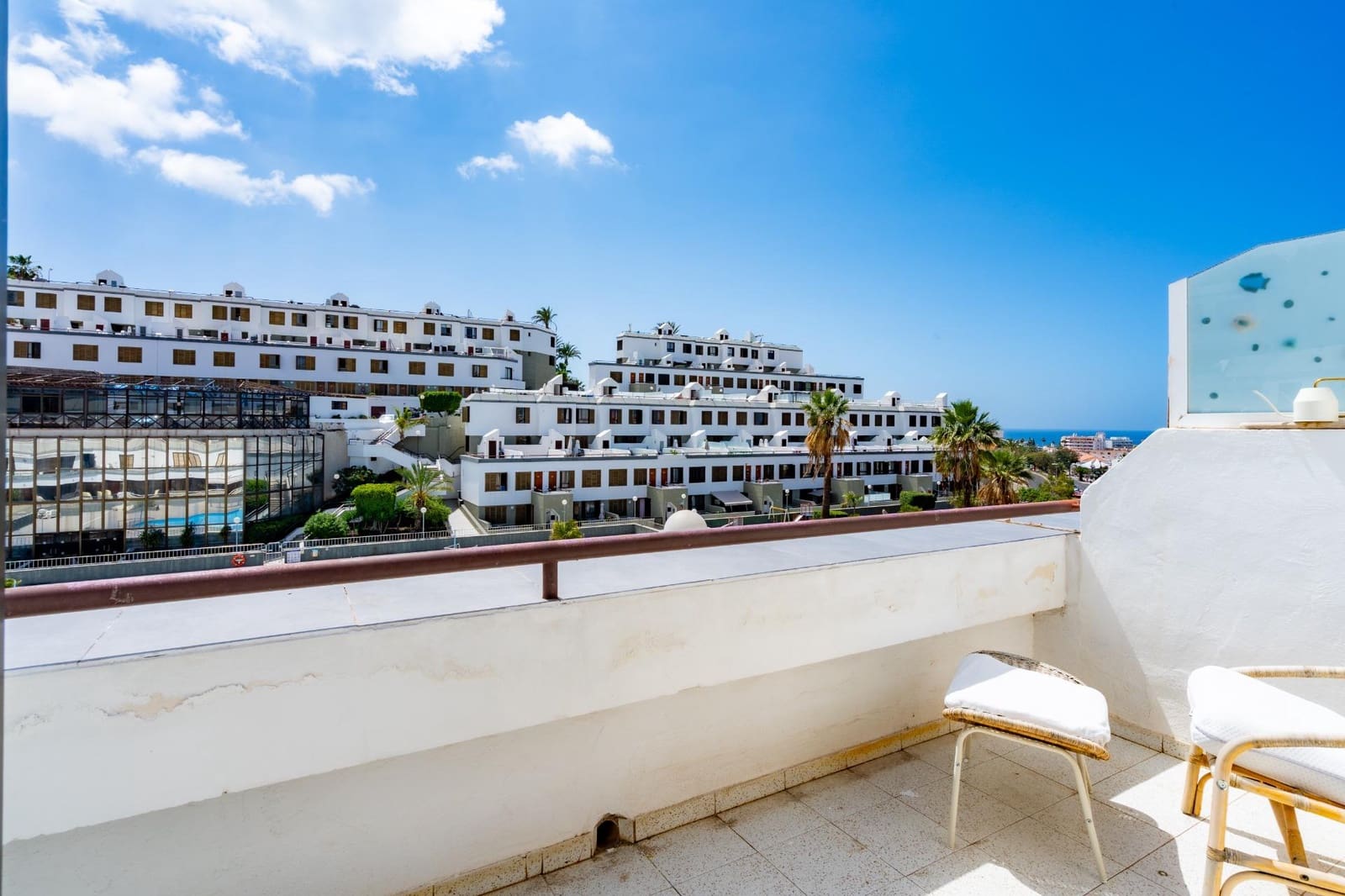 Studio for rent in Costa Adeje with pool - € 990 (Ref: 9735665)