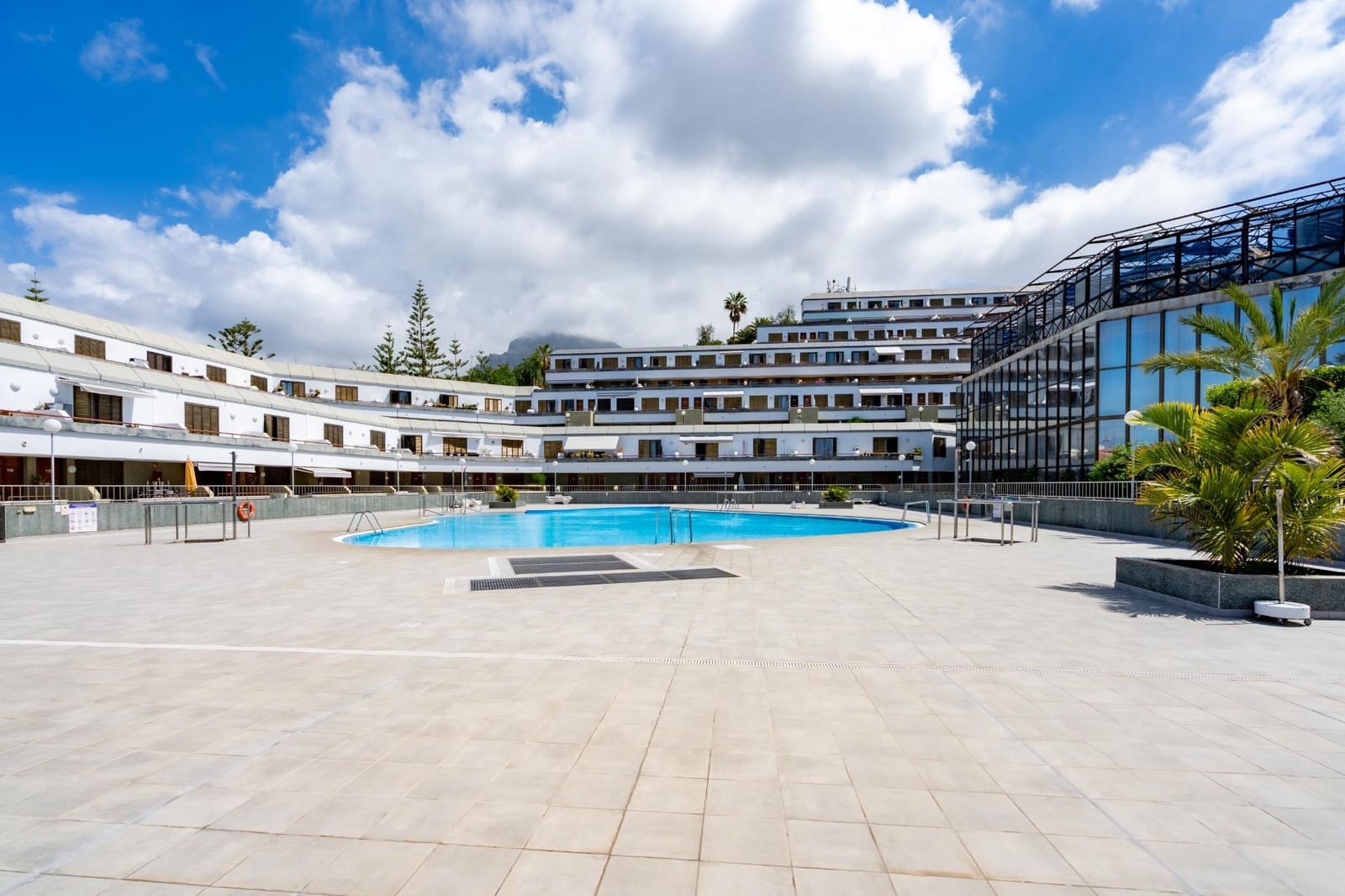 Studio for rent in Costa Adeje with pool - € 990 (Ref: 9735665)