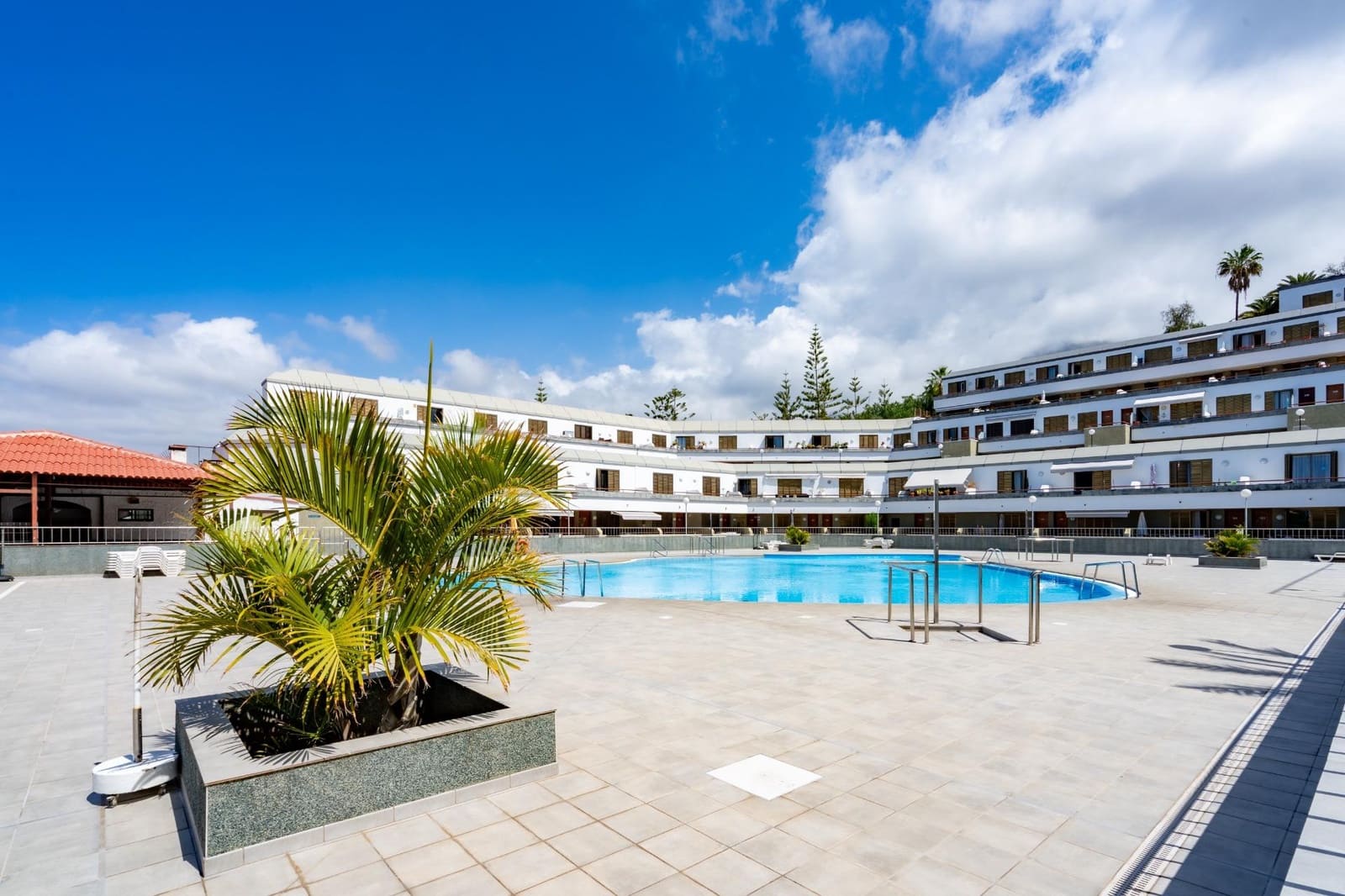 Studio for rent in Costa Adeje with pool - € 990 (Ref: 9735665)