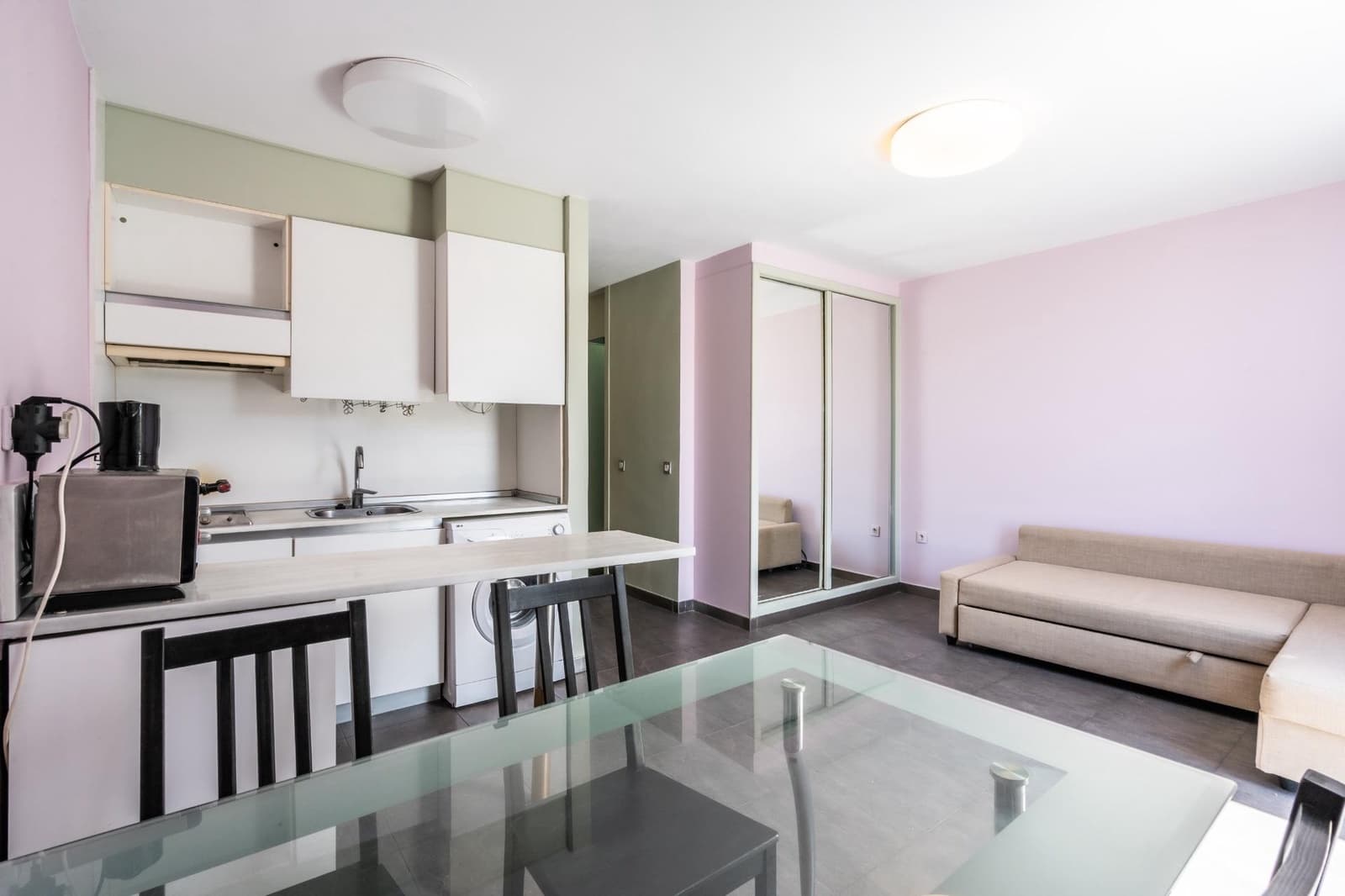 Studio for rent in Costa Adeje with pool - € 990 (Ref: 9735665)