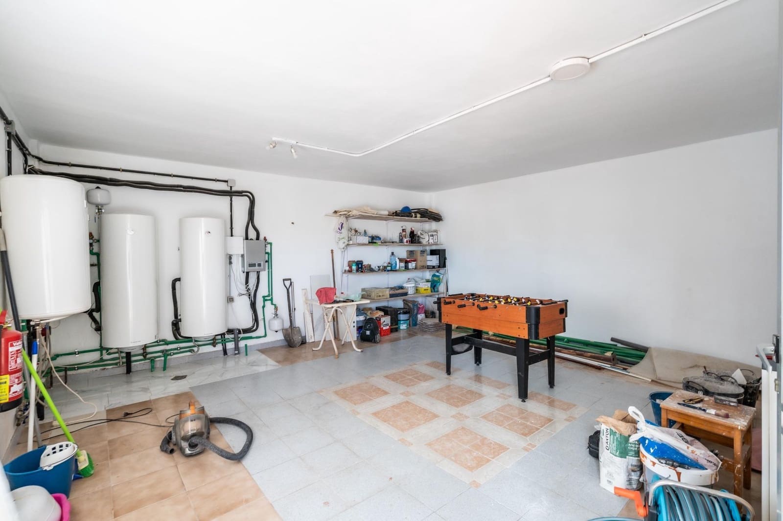 23 slaapkamer Commercieel te koop in Guargacho met garage - € 1.535.000 (Ref: 9743150)