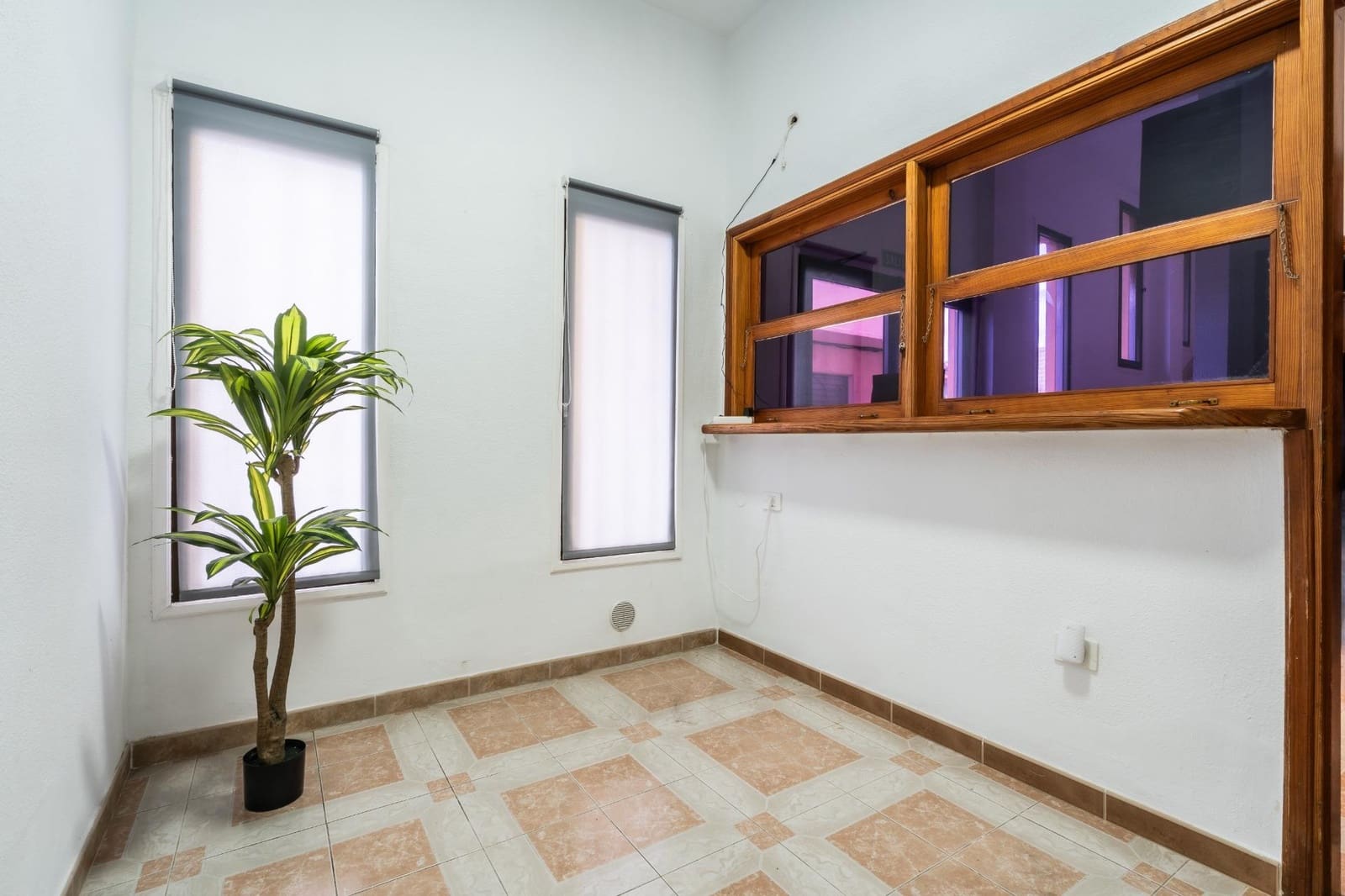 23 slaapkamer Commercieel te koop in Guargacho met garage - € 1.535.000 (Ref: 9743150)