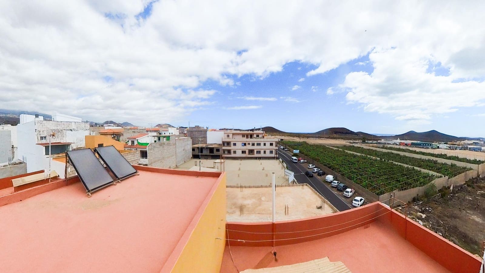 23 slaapkamer Commercieel te koop in Guargacho met garage - € 1.535.000 (Ref: 9743150)