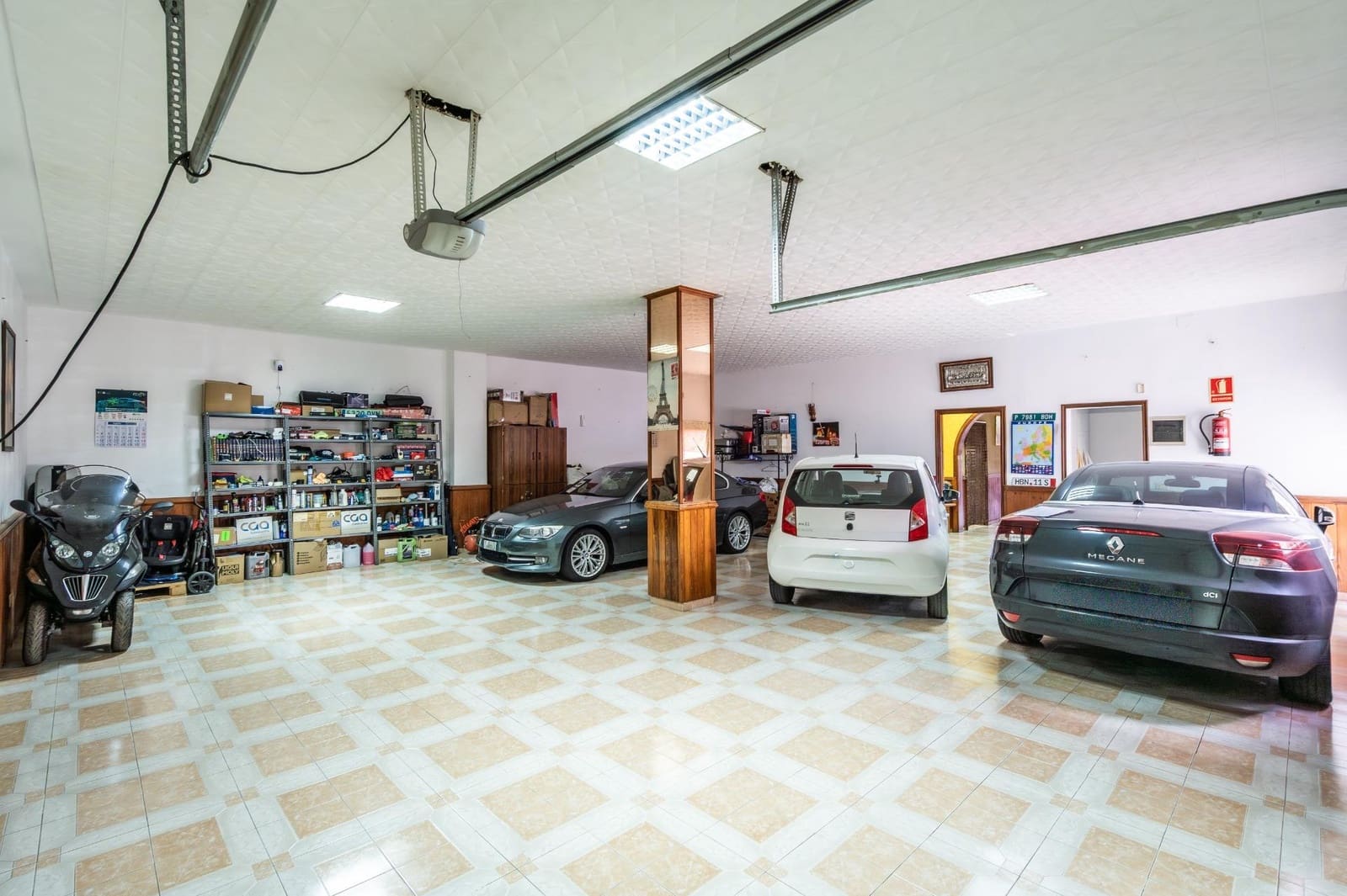 23 slaapkamer Commercieel te koop in Guargacho met garage - € 1.535.000 (Ref: 9743150)