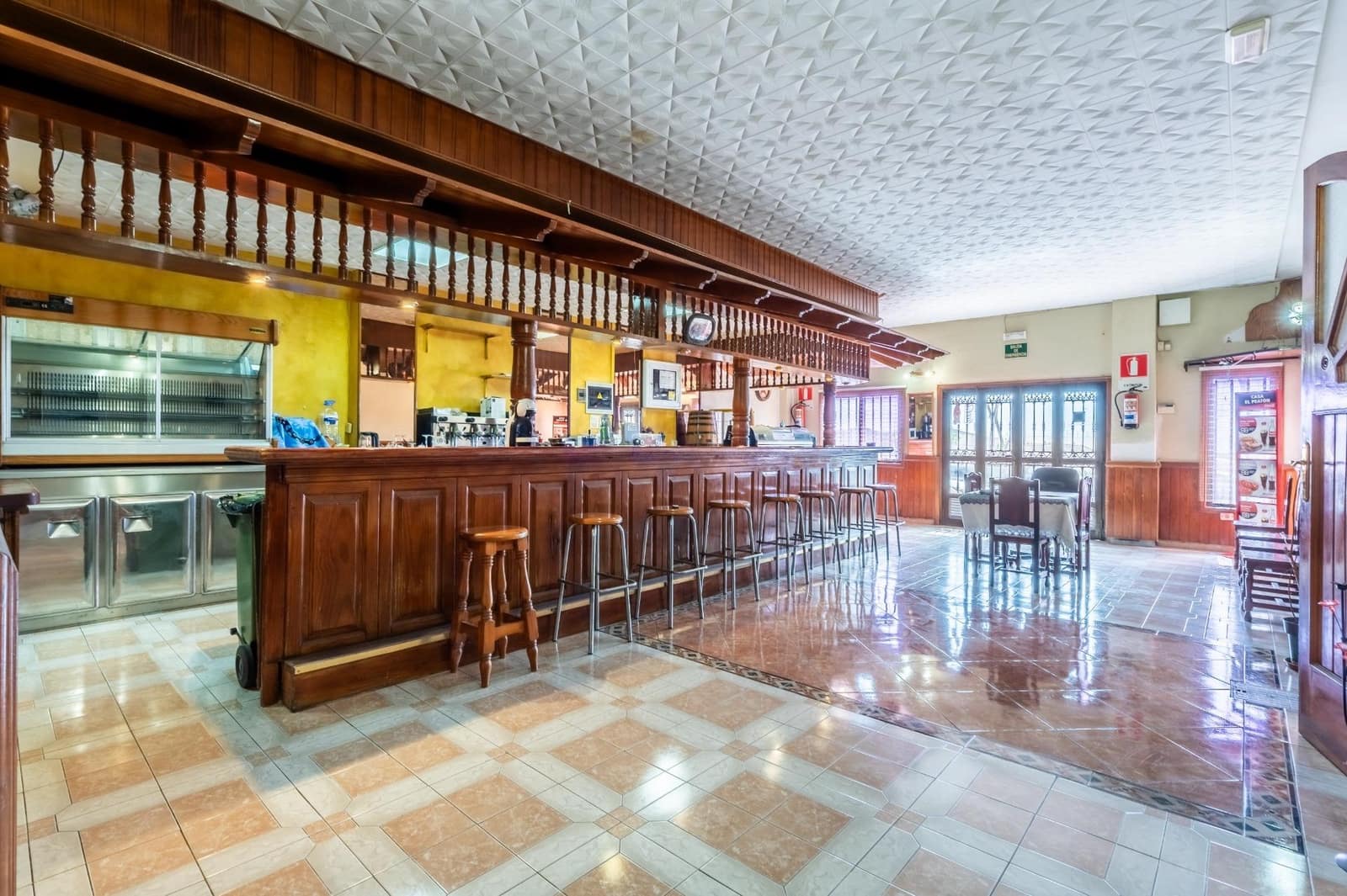 23 slaapkamer Commercieel te koop in Guargacho met garage - € 1.535.000 (Ref: 9743150)