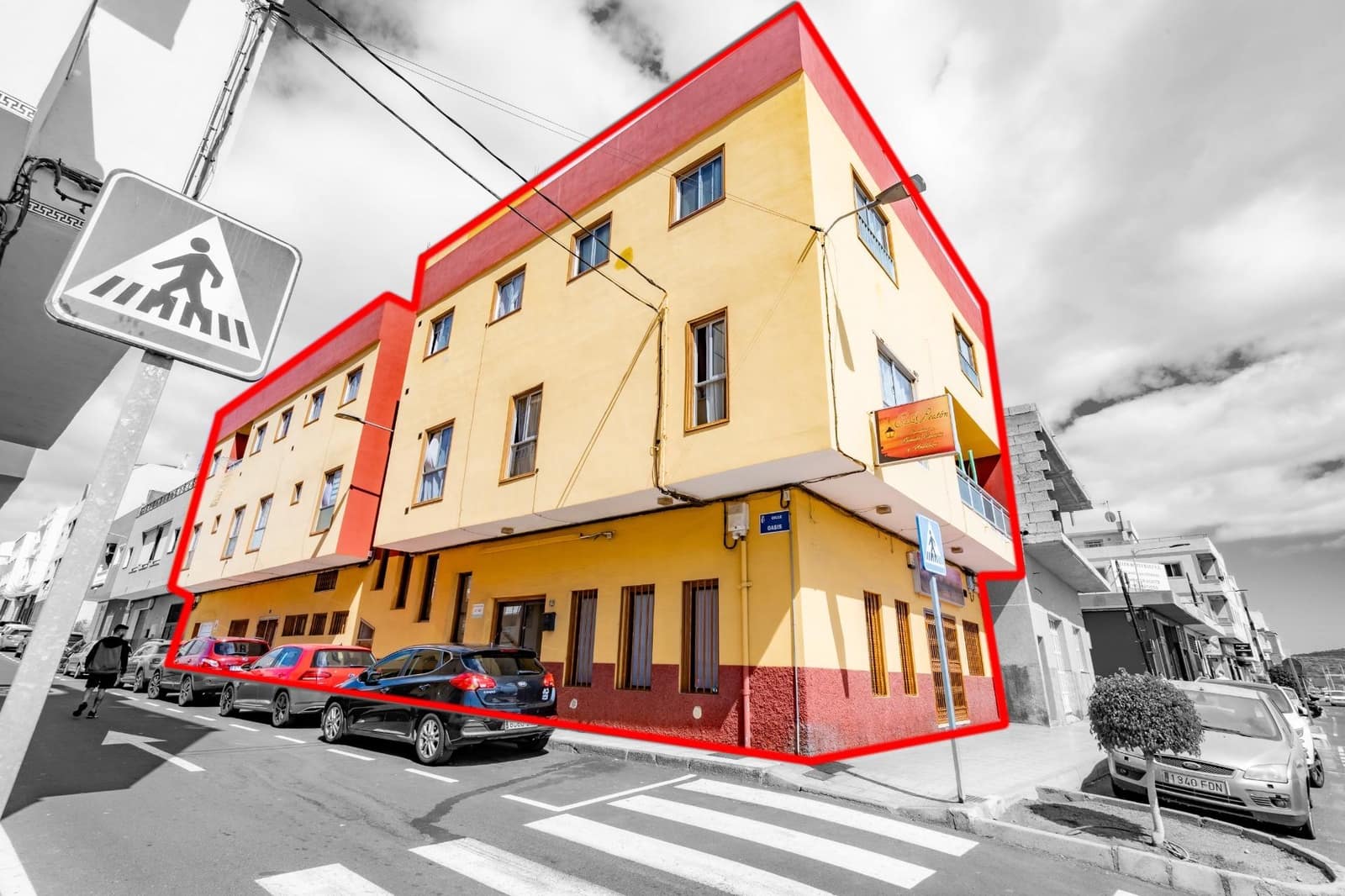 23 slaapkamer Commercieel te koop in Guargacho met garage - € 1.535.000 (Ref: 9743150)