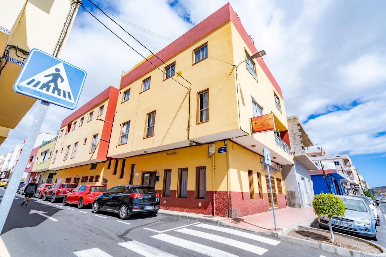 23 slaapkamer Commercieel te koop in Guargacho met garage - € 1.535.000 (Ref: 9743150)