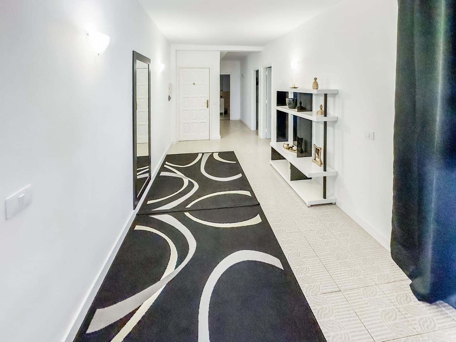 23 slaapkamer Commercieel te koop in Guargacho met garage - € 1.535.000 (Ref: 9743150)