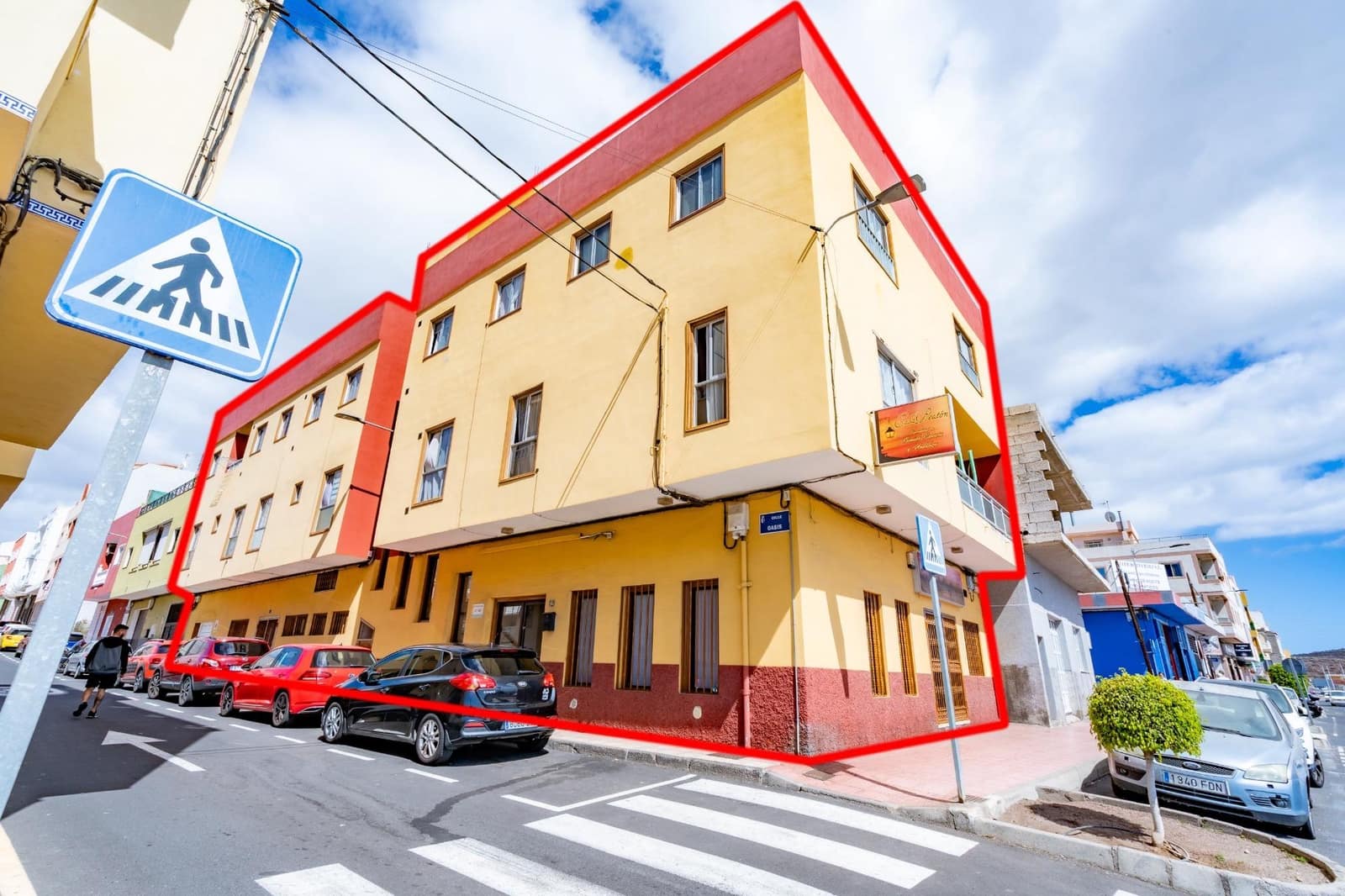 23 slaapkamer Commercieel te koop in Guargacho met garage - € 1.535.000 (Ref: 9743150)