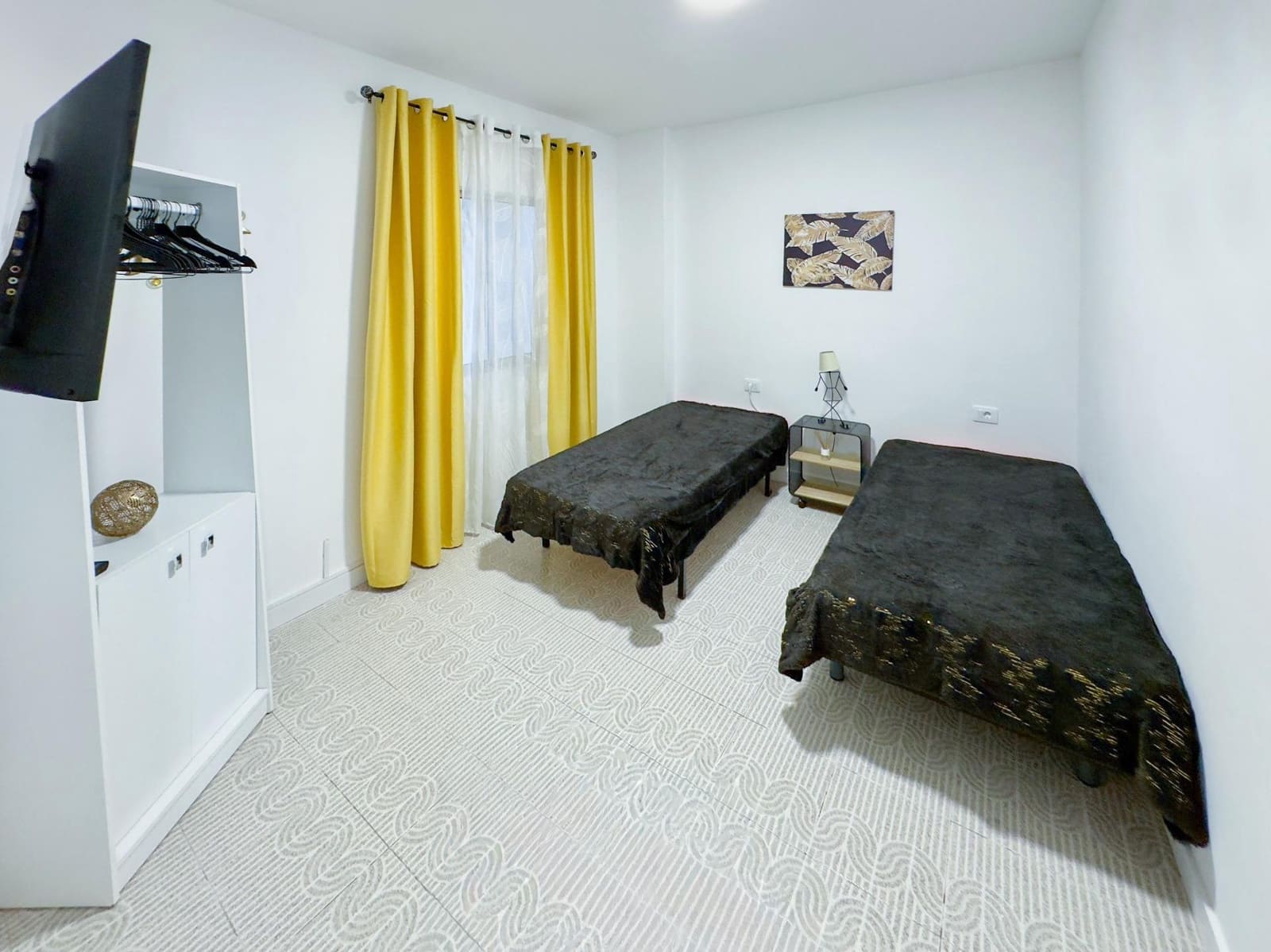 23 slaapkamer Commercieel te koop in Guargacho met garage - € 1.535.000 (Ref: 9743150)