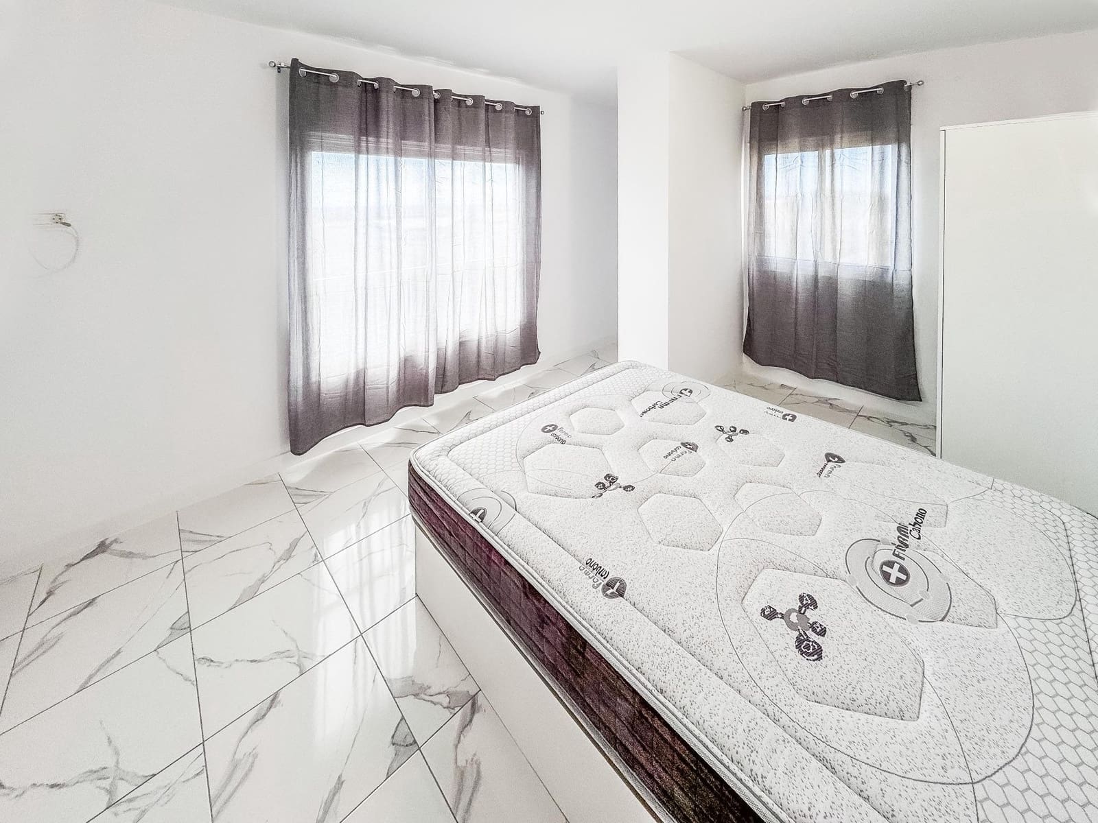 23 slaapkamer Commercieel te koop in Guargacho met garage - € 1.535.000 (Ref: 9743150)