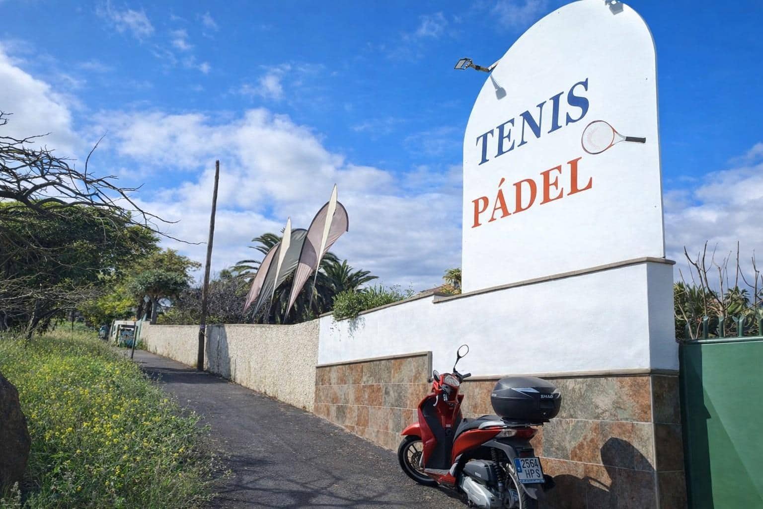1 bedroom Commercial for sale in Los Realejos with garage - € 240,000 (Ref: 9804380)
