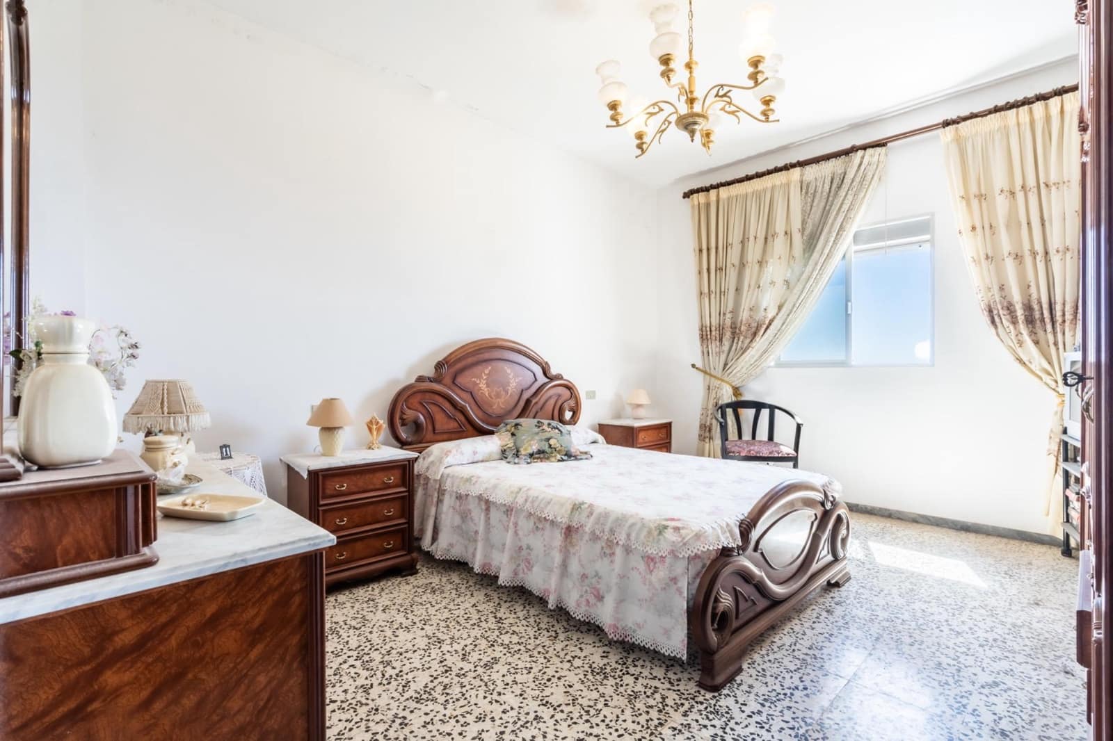 5 sypialnia Willa na sprzedaż w San Miguel de Abona z garażem - 527 000 € (Ref: 9804381)