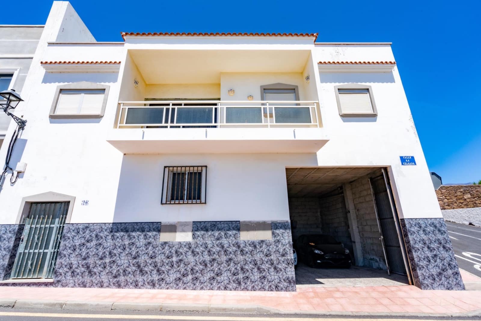 5 sypialnia Willa na sprzedaż w San Miguel de Abona z garażem - 527 000 € (Ref: 9804381)