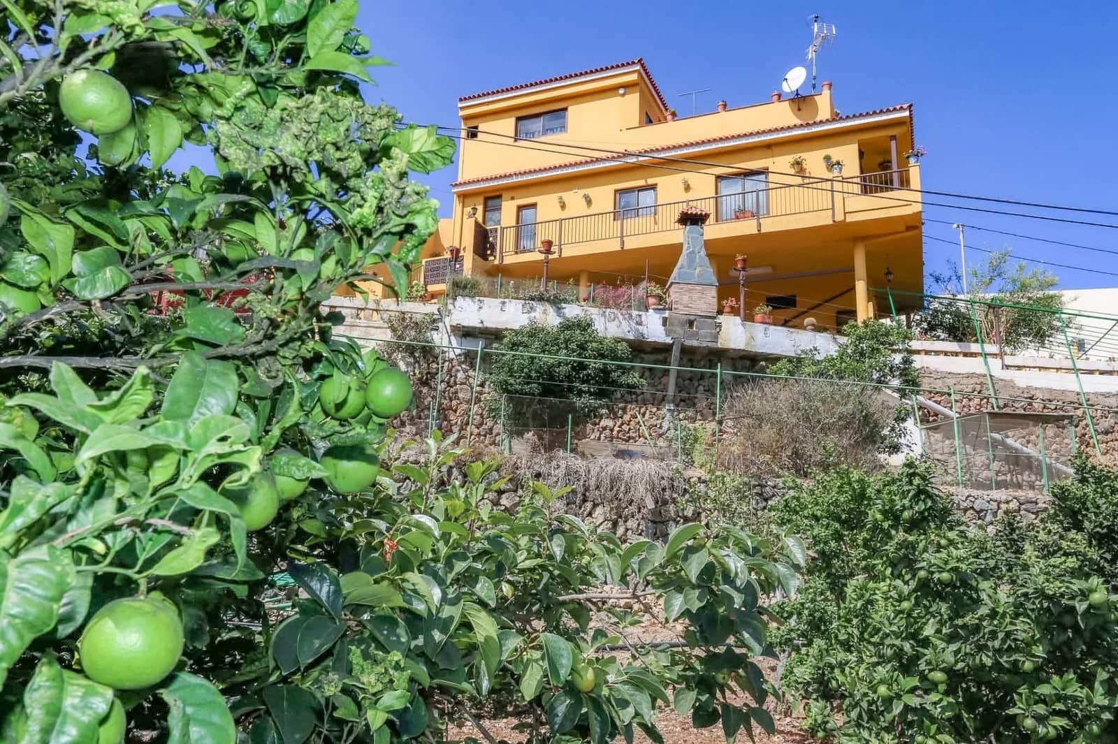 3 sypialnia Finka/Dom wiejski na sprzedaż w Icod de los Vinos z garażem - 475 000 € (Ref: 9811988)