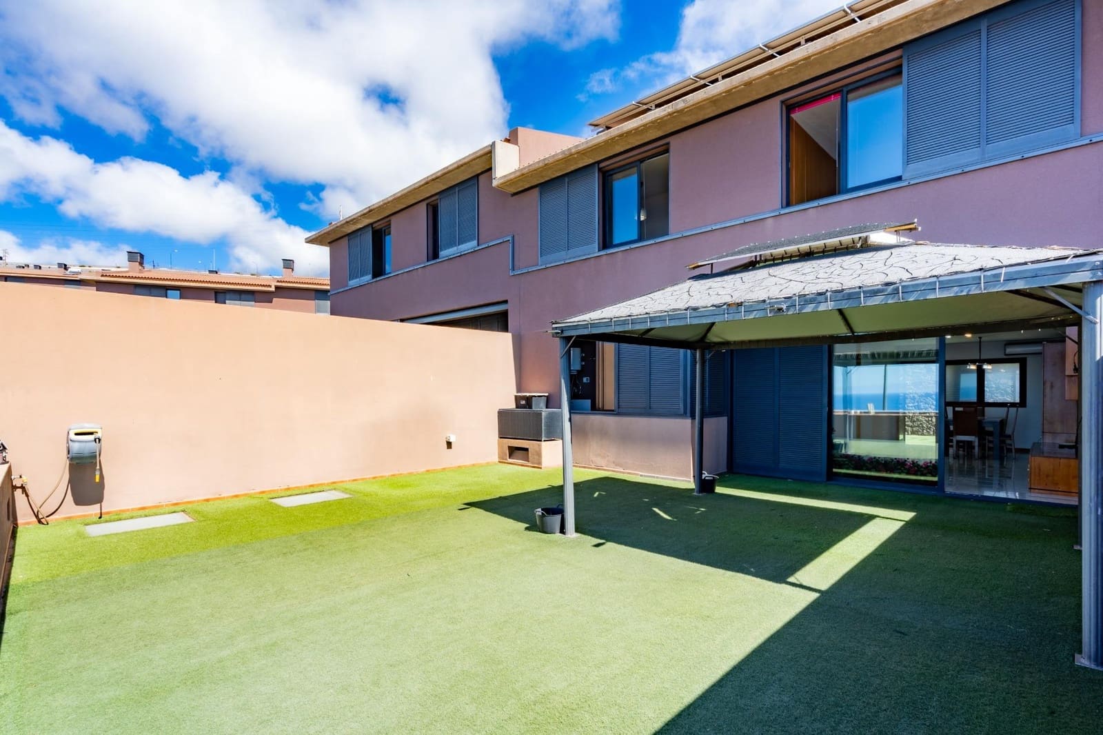 3 camera da letto Villetta a Schiera in vendita in Acoran con garage - 565.000 € (Rif: 9818303)