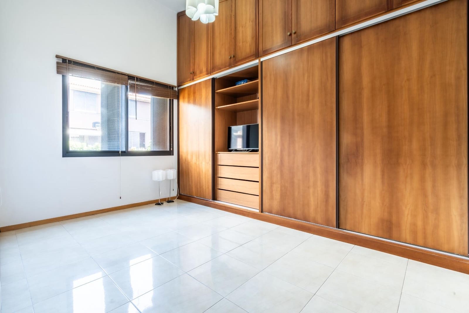 3 camera da letto Villetta a Schiera in vendita in Acoran con garage - 565.000 € (Rif: 9818303)