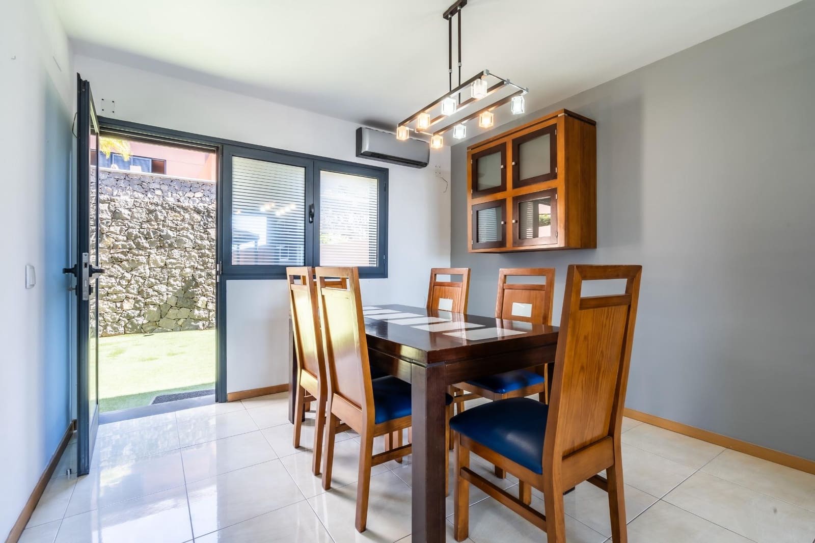 3 camera da letto Villetta a Schiera in vendita in Acoran con garage - 565.000 € (Rif: 9818303)