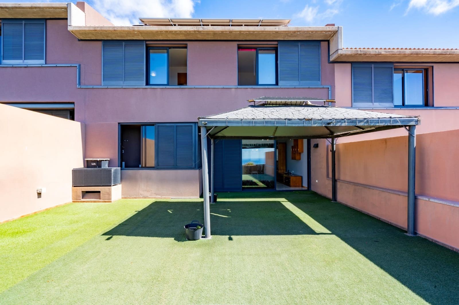 3 camera da letto Villetta a Schiera in vendita in Acoran con garage - 565.000 € (Rif: 9818303)
