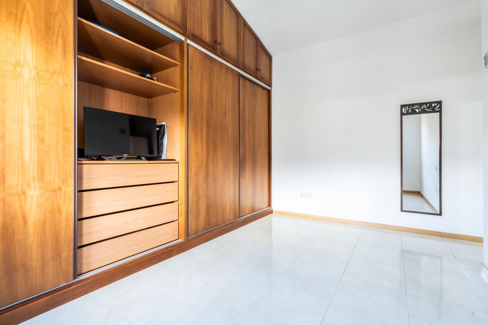 3 camera da letto Villetta a Schiera in vendita in Acoran con garage - 565.000 € (Rif: 9818303)