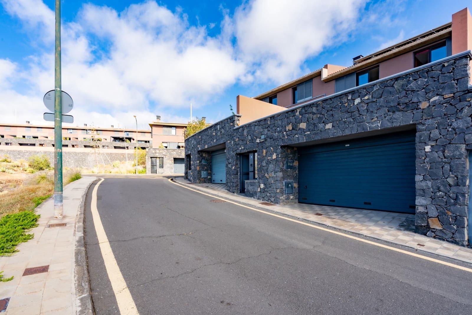 3 camera da letto Villetta a Schiera in vendita in Acoran con garage - 565.000 € (Rif: 9818303)