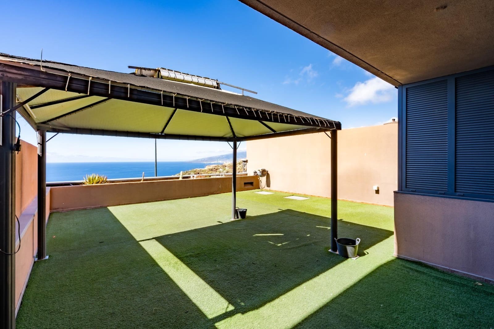 3 camera da letto Villetta a Schiera in vendita in Acoran con garage - 565.000 € (Rif: 9818303)